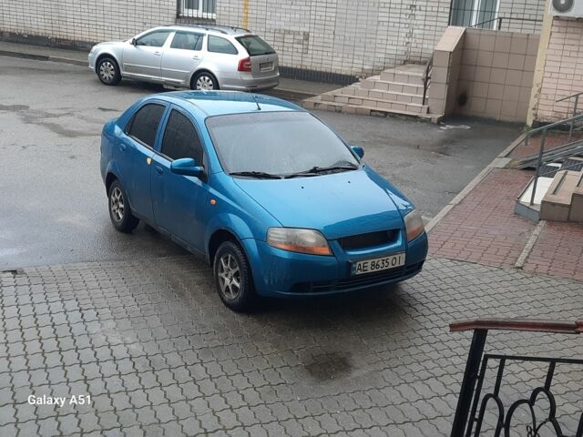 Синий Шевроле Авео, объемом двигателя 1.5 л и пробегом 202 тыс. км за 1650 $, фото 1 на Automoto.ua