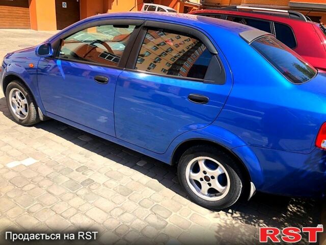 Синий Шевроле Авео, объемом двигателя 1.5 л и пробегом 208 тыс. км за 2999 $, фото 1 на Automoto.ua