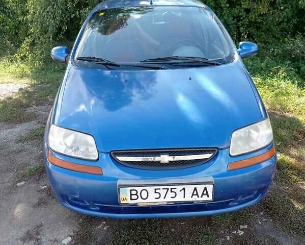 Синий Шевроле Авео, объемом двигателя 1.5 л и пробегом 350 тыс. км за 2100 $, фото 1 на Automoto.ua