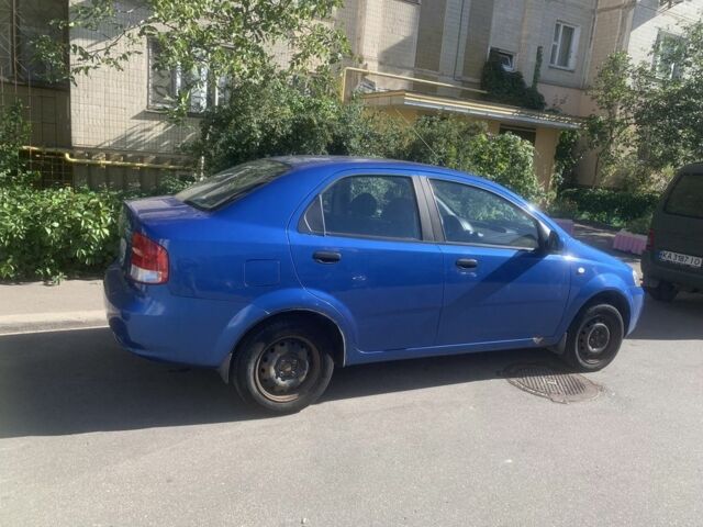 Синий Шевроле Авео, объемом двигателя 1.5 л и пробегом 262 тыс. км за 2100 $, фото 1 на Automoto.ua