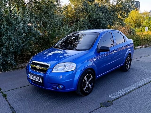 Синий Шевроле Авео, объемом двигателя 1.5 л и пробегом 229 тыс. км за 3850 $, фото 1 на Automoto.ua