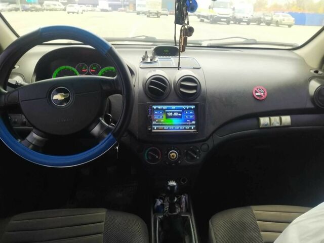 Синій Шевроле Авео, об'ємом двигуна 1.5 л та пробігом 300 тис. км за 9979 $, фото 1 на Automoto.ua