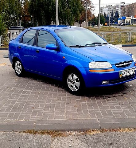 Синій Шевроле Авео, об'ємом двигуна 1.5 л та пробігом 172 тис. км за 2850 $, фото 1 на Automoto.ua
