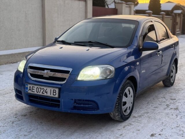 Синий Шевроле Авео, объемом двигателя 1.5 л и пробегом 200 тыс. км за 2650 $, фото 1 на Automoto.ua