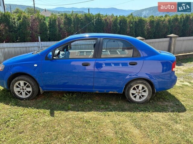 Синий Шевроле Авео, объемом двигателя 1.5 л и пробегом 296 тыс. км за 2400 $, фото 1 на Automoto.ua