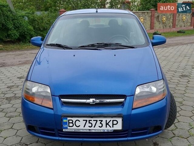 Синий Шевроле Авео, объемом двигателя 1.5 л и пробегом 200 тыс. км за 2999 $, фото 1 на Automoto.ua