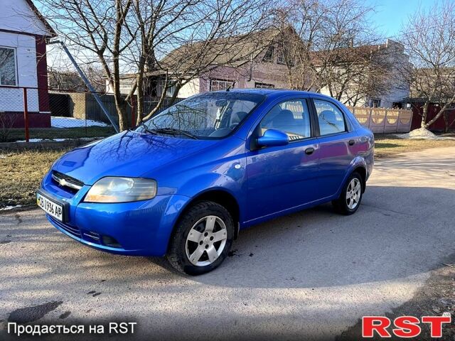 Синий Шевроле Авео, объемом двигателя 15 л и пробегом 185 тыс. км за 2750 $, фото 1 на Automoto.ua