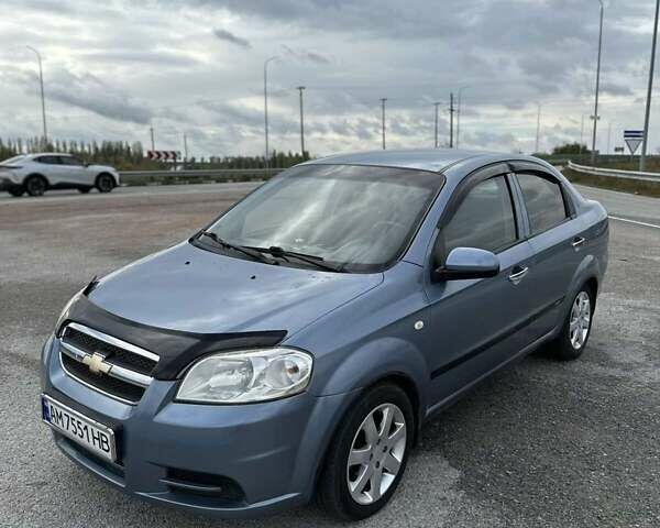 Синий Шевроле Авео, объемом двигателя 1.5 л и пробегом 130 тыс. км за 3300 $, фото 1 на Automoto.ua