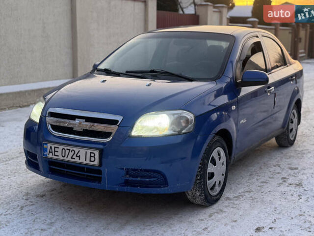Синий Шевроле Авео, объемом двигателя 1.5 л и пробегом 200 тыс. км за 2650 $, фото 1 на Automoto.ua