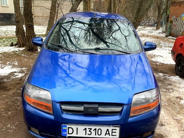 Синій Шевроле Авео, об'ємом двигуна 1.6 л та пробігом 110 тис. км за 2500 $, фото 1 на Automoto.ua