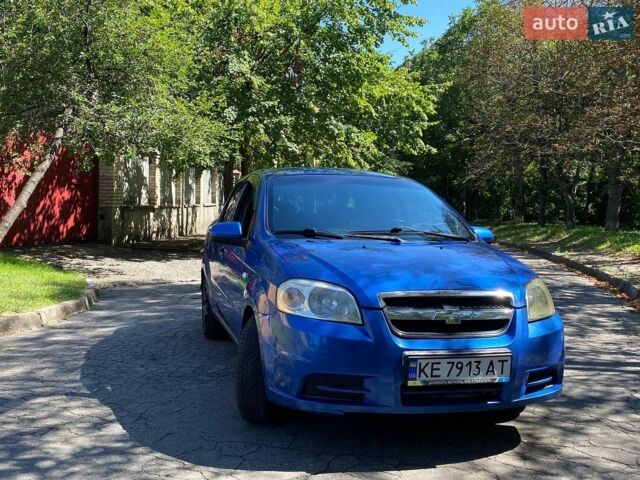 Синий Шевроле Авео, объемом двигателя 1.5 л и пробегом 287 тыс. км за 3200 $, фото 1 на Automoto.ua