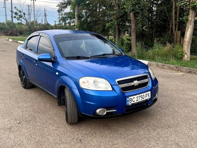 Синий Шевроле Авео, объемом двигателя 1.5 л и пробегом 326 тыс. км за 2999 $, фото 1 на Automoto.ua