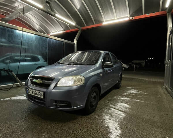 Синий Шевроле Авео, объемом двигателя 1.5 л и пробегом 210 тыс. км за 2900 $, фото 1 на Automoto.ua