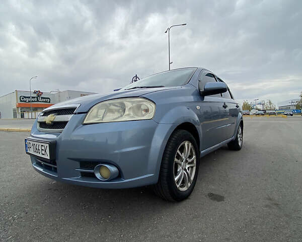Синий Шевроле Авео, объемом двигателя 1.5 л и пробегом 200 тыс. км за 3900 $, фото 1 на Automoto.ua