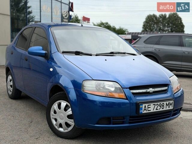 Синий Шевроле Авео, объемом двигателя 1.5 л и пробегом 206 тыс. км за 3300 $, фото 1 на Automoto.ua