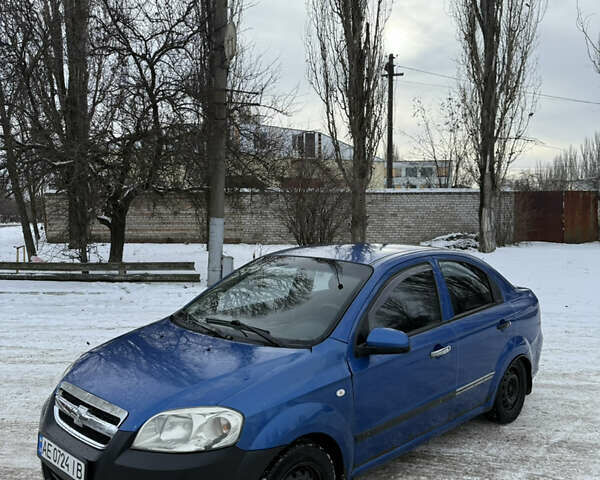 Синий Шевроле Авео, объемом двигателя 1.5 л и пробегом 180 тыс. км за 1700 $, фото 1 на Automoto.ua