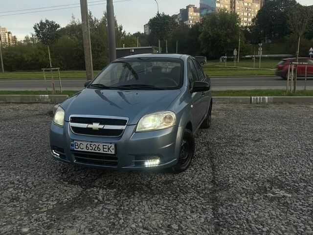 Синий Шевроле Авео, объемом двигателя 1.5 л и пробегом 251 тыс. км за 2200 $, фото 1 на Automoto.ua