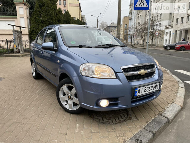 Синий Шевроле Авео, объемом двигателя 1.4 л и пробегом 132 тыс. км за 5600 $, фото 1 на Automoto.ua