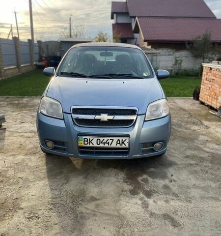 Синий Шевроле Авео, объемом двигателя 1.5 л и пробегом 225 тыс. км за 2700 $, фото 1 на Automoto.ua