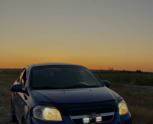 Синий Шевроле Авео, объемом двигателя 1.5 л и пробегом 240 тыс. км за 3499 $, фото 1 на Automoto.ua