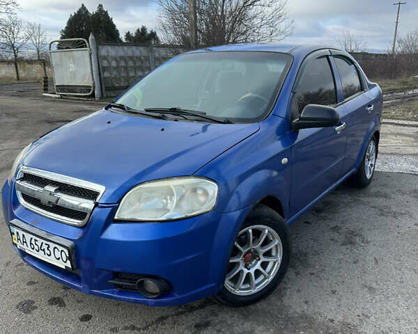 Синий Шевроле Авео, объемом двигателя 1.5 л и пробегом 190 тыс. км за 3500 $, фото 1 на Automoto.ua