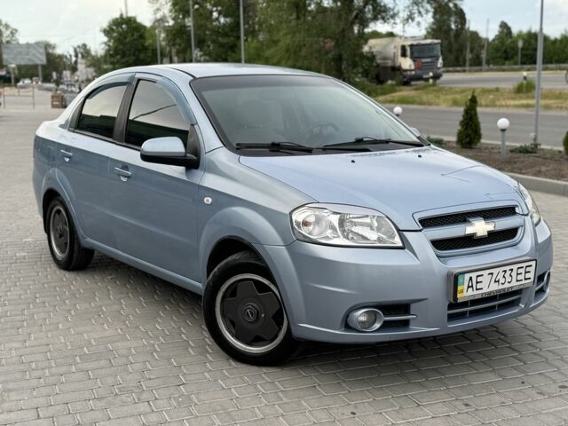 Синий Шевроле Авео, объемом двигателя 1.6 л и пробегом 190 тыс. км за 3300 $, фото 1 на Automoto.ua
