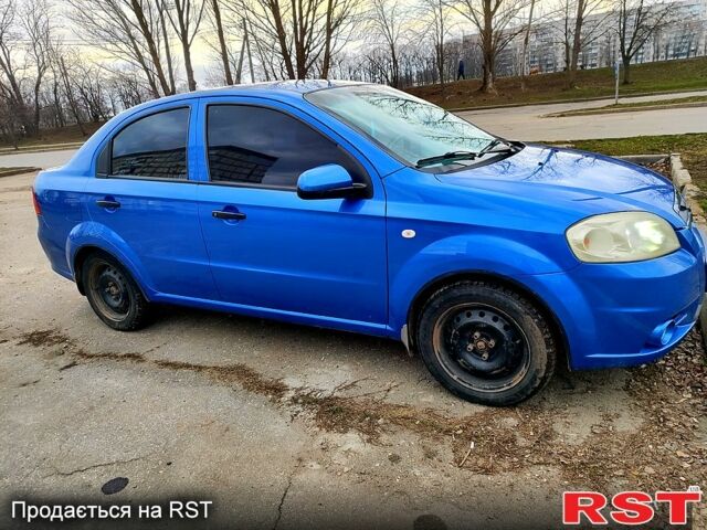 Синий Шевроле Авео, объемом двигателя 1.5 л и пробегом 225 тыс. км за 3900 $, фото 1 на Automoto.ua