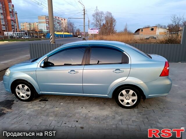 Синий Шевроле Авео, объемом двигателя 1.6 л и пробегом 223 тыс. км за 3000 $, фото 1 на Automoto.ua