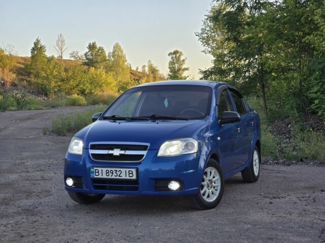 Синий Шевроле Авео, объемом двигателя 1.5 л и пробегом 124 тыс. км за 4002 $, фото 1 на Automoto.ua