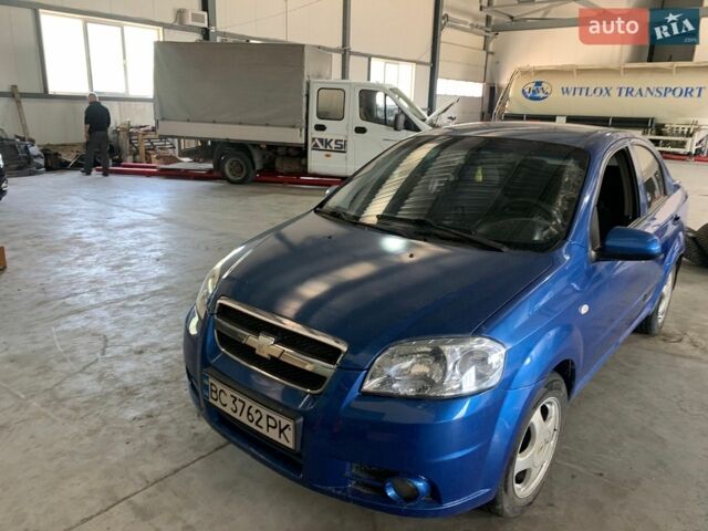 Синий Шевроле Авео, объемом двигателя 1.5 л и пробегом 214 тыс. км за 3450 $, фото 1 на Automoto.ua