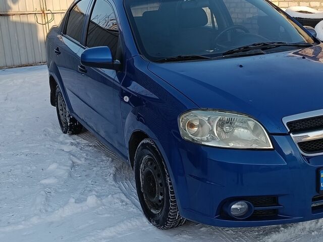 Синий Шевроле Авео, объемом двигателя 1.5 л и пробегом 600 тыс. км за 2700 $, фото 1 на Automoto.ua