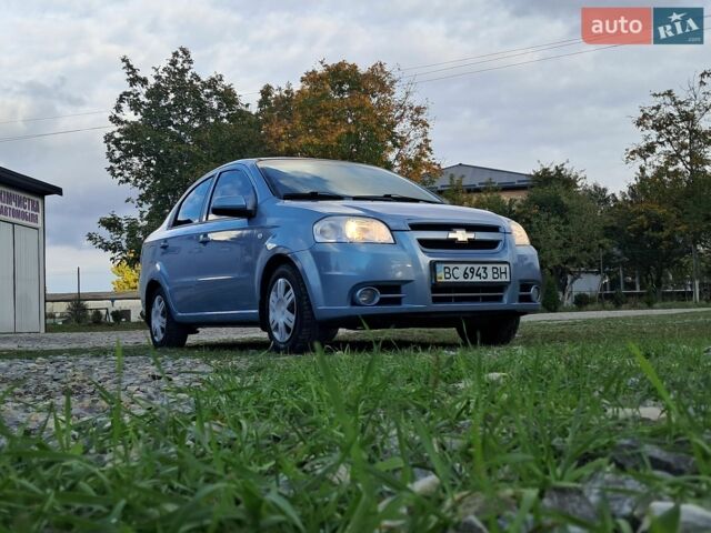 Синий Шевроле Авео, объемом двигателя 1.6 л и пробегом 186 тыс. км за 2999 $, фото 1 на Automoto.ua