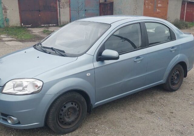 Синий Шевроле Авео, объемом двигателя 1.6 л и пробегом 114 тыс. км за 3100 $, фото 1 на Automoto.ua