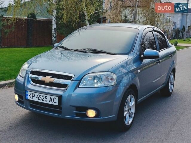 Синий Шевроле Авео, объемом двигателя 1.5 л и пробегом 240 тыс. км за 4000 $, фото 1 на Automoto.ua
