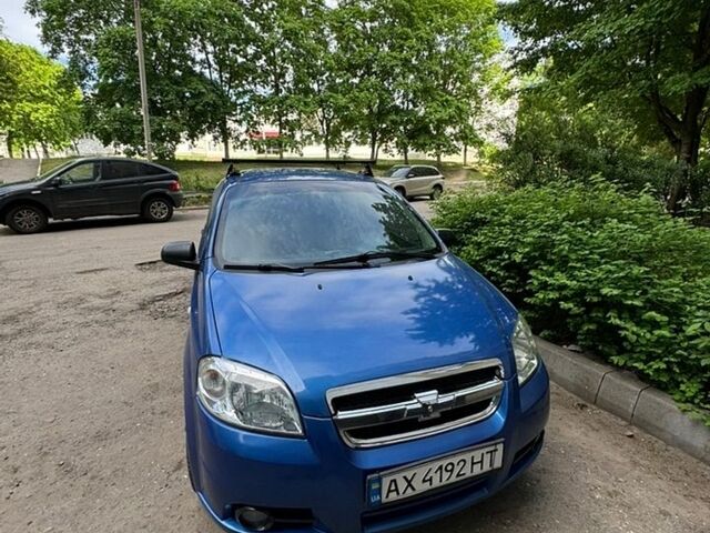 Синій Шевроле Авео, об'ємом двигуна 1.5 л та пробігом 300 тис. км за 3000 $, фото 1 на Automoto.ua