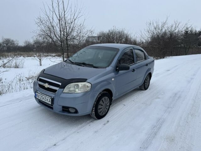 Синій Шевроле Авео, об'ємом двигуна 1.5 л та пробігом 300 тис. км за 3000 $, фото 1 на Automoto.ua