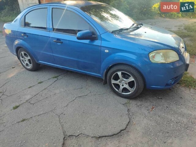 Синий Шевроле Авео, объемом двигателя 1.5 л и пробегом 273 тыс. км за 4000 $, фото 1 на Automoto.ua