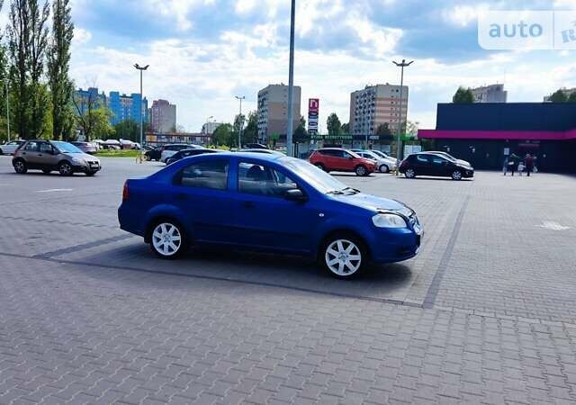 Синій Шевроле Авео, об'ємом двигуна 1.5 л та пробігом 290 тис. км за 2000 $, фото 1 на Automoto.ua