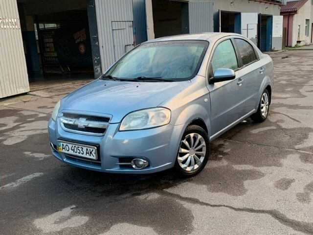 Синій Шевроле Авео, об'ємом двигуна 1.6 л та пробігом 370 тис. км за 1900 $, фото 1 на Automoto.ua
