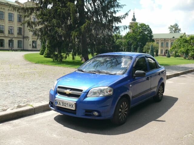 Синий Шевроле Авео, объемом двигателя 1.5 л и пробегом 187 тыс. км за 2400 $, фото 1 на Automoto.ua