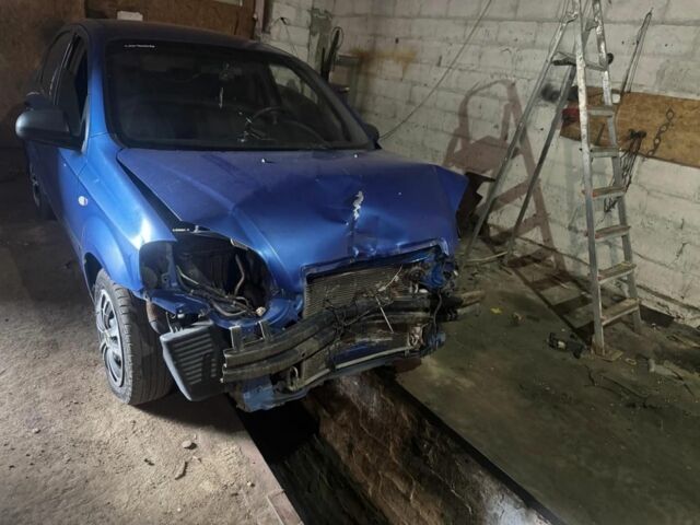 Синий Шевроле Авео, объемом двигателя 0 л и пробегом 180 тыс. км за 1653 $, фото 1 на Automoto.ua