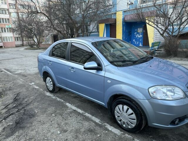 Синий Шевроле Авео, объемом двигателя 1.6 л и пробегом 115 тыс. км за 3300 $, фото 1 на Automoto.ua