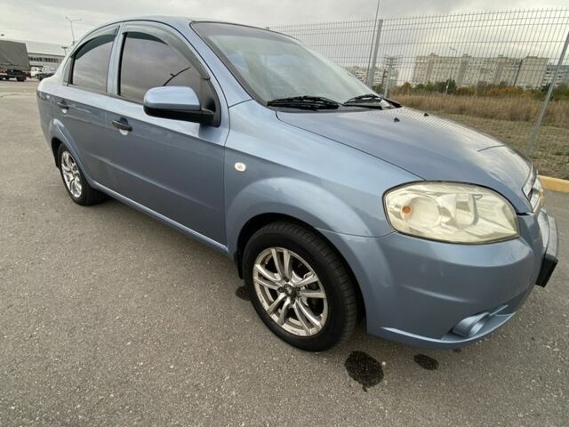 Синій Шевроле Авео, об'ємом двигуна 1.5 л та пробігом 200 тис. км за 3900 $, фото 1 на Automoto.ua