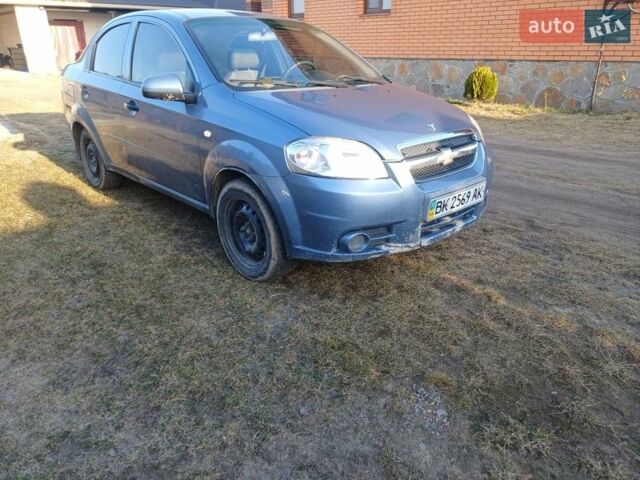 Синій Шевроле Авео, об'ємом двигуна 1.5 л та пробігом 250 тис. км за 3000 $, фото 1 на Automoto.ua
