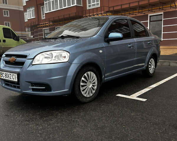 Синий Шевроле Авео, объемом двигателя 1.6 л и пробегом 200 тыс. км за 3500 $, фото 1 на Automoto.ua