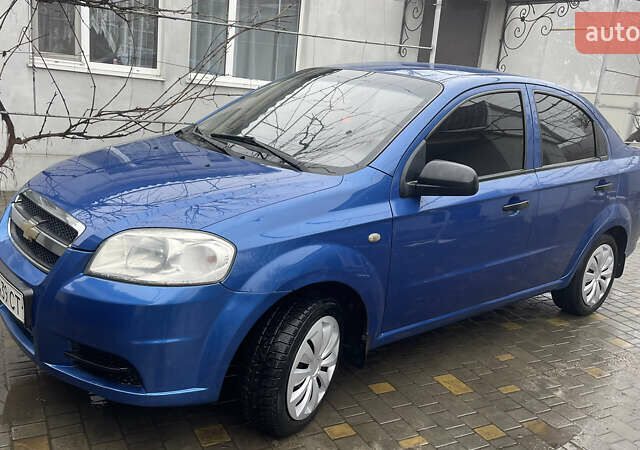 Синий Шевроле Авео, объемом двигателя 1.5 л и пробегом 220 тыс. км за 3300 $, фото 1 на Automoto.ua