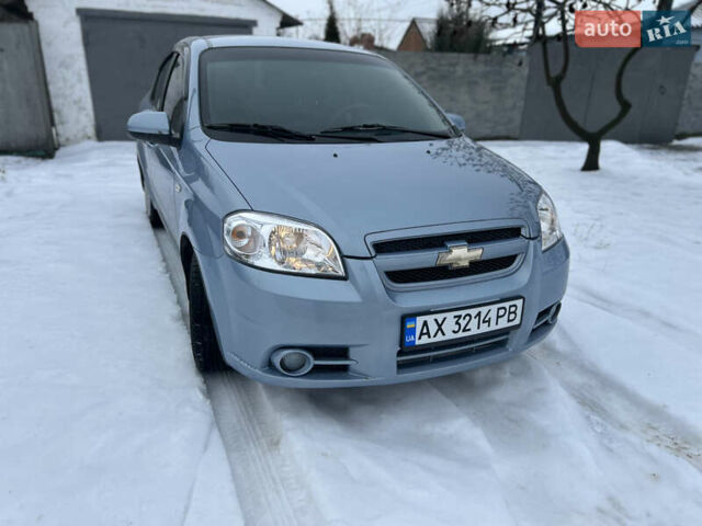 Синий Шевроле Авео, объемом двигателя 1.6 л и пробегом 82 тыс. км за 4800 $, фото 1 на Automoto.ua