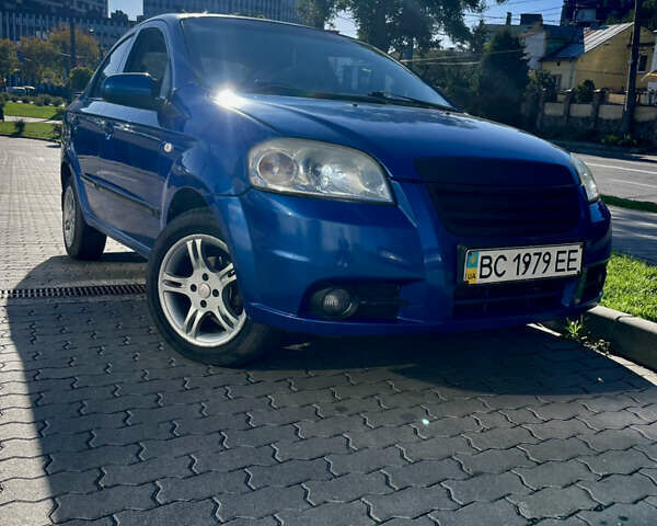 Синий Шевроле Авео, объемом двигателя 1.5 л и пробегом 293 тыс. км за 3400 $, фото 1 на Automoto.ua