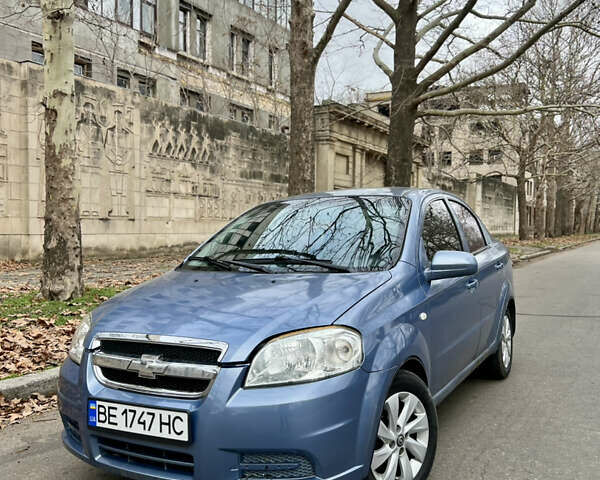 Синий Шевроле Авео, объемом двигателя 1.5 л и пробегом 170 тыс. км за 2200 $, фото 1 на Automoto.ua