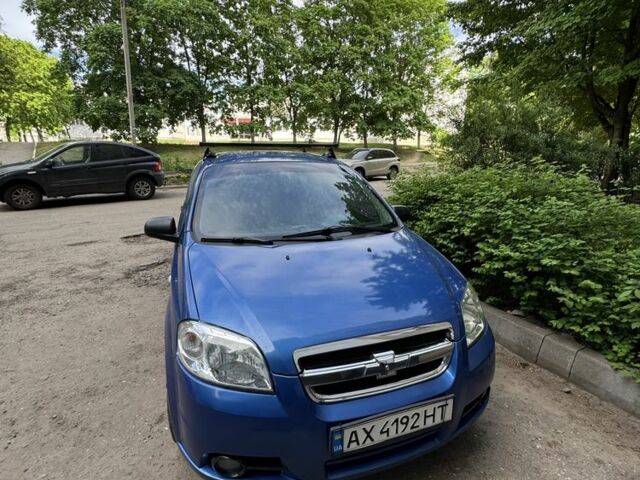 Синий Шевроле Авео, объемом двигателя 1.5 л и пробегом 300 тыс. км за 3000 $, фото 1 на Automoto.ua